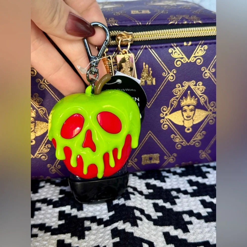 NEW B&BW 8pc Evil Queen Body Care Set & NWT Large  Cosmetic Bag, Disney Villains - Picture 6 of 12